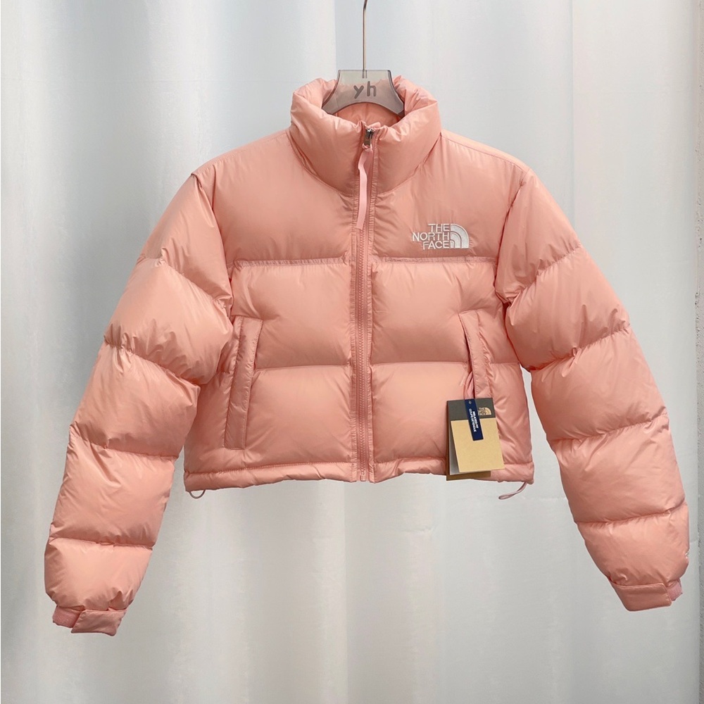 The North Face Women's Cropped Puffer Jacket in Blush Pink